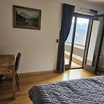 Ad Alta Apartmán *